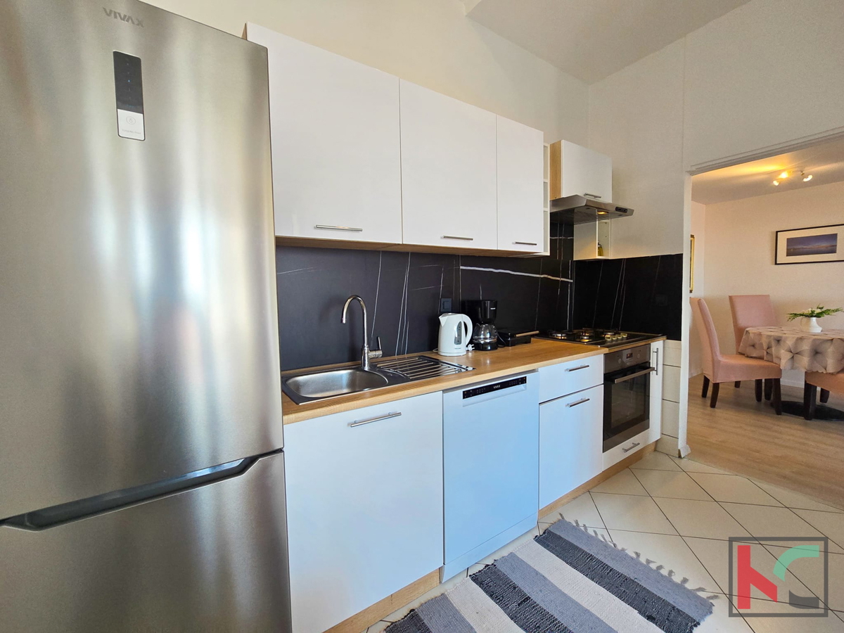 ISTRIA, PARENZO, APPARTAMENTO, BALCONE, VISTA SUL MARE E SULLA CITTÀ DI PARENZO, #IN VENDITA