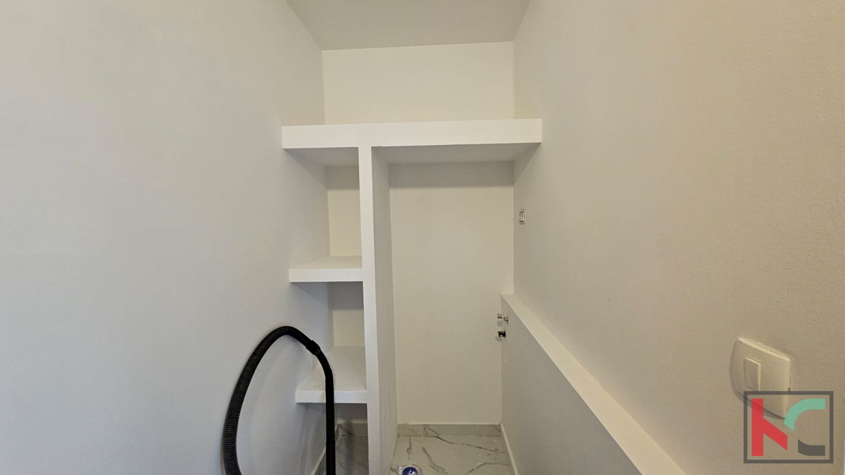 Istria, Pola, Vidikovac, attico 96,34m2, non lontano dal centro città e spiagge ben tenute