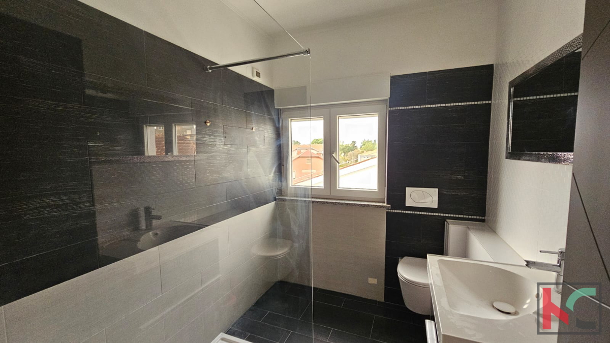 Istria, Pola, Vidikovac, attico 96,34m2, non lontano dal centro città e spiagge ben tenute