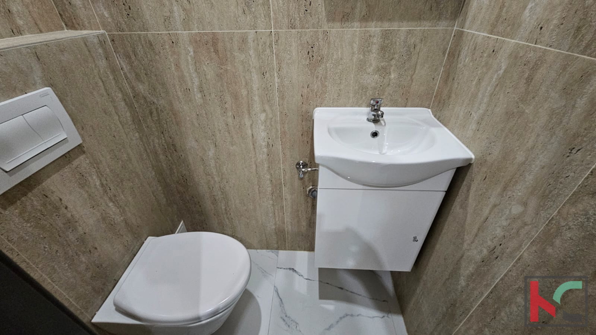 Istria, Pola, Vidikovac, attico 96,34m2, non lontano dal centro città e spiagge ben tenute