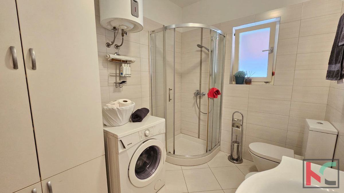 Istria, Pola, confortevole appartamento familiare 3SS+DB 133,29m2 con giardino paesaggistico, posizione tranquilla, #vendita