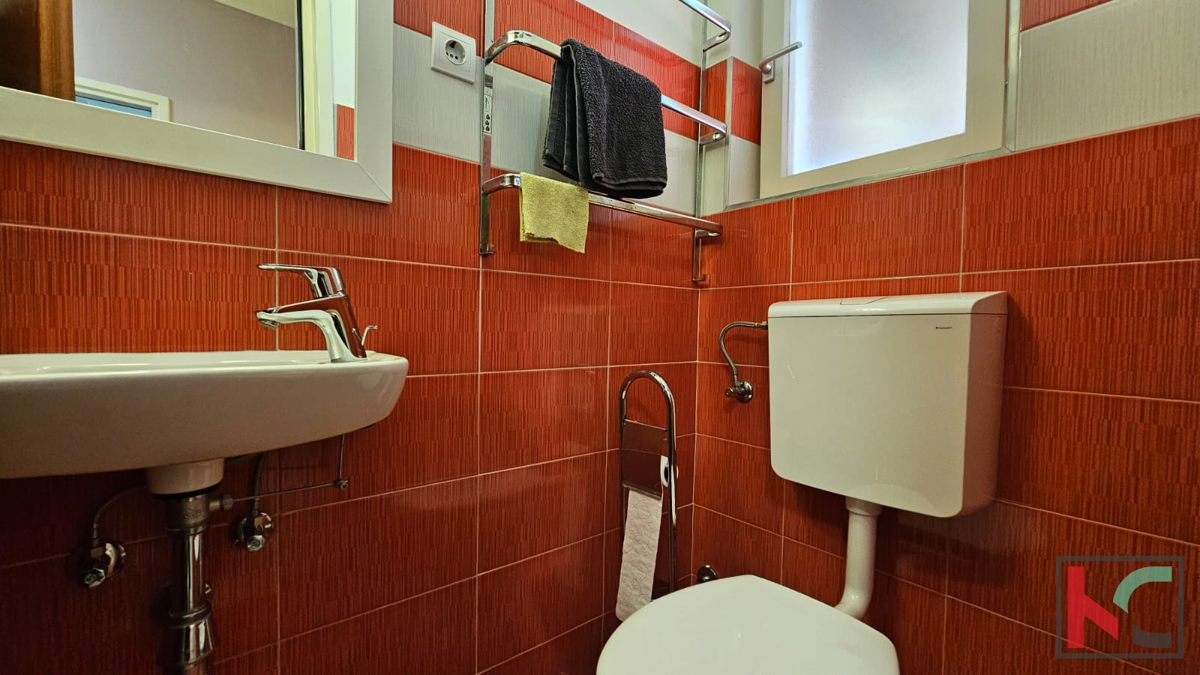 Istria, Pola, confortevole appartamento familiare 3SS+DB 133,29m2 con giardino paesaggistico, posizione tranquilla, #vendita