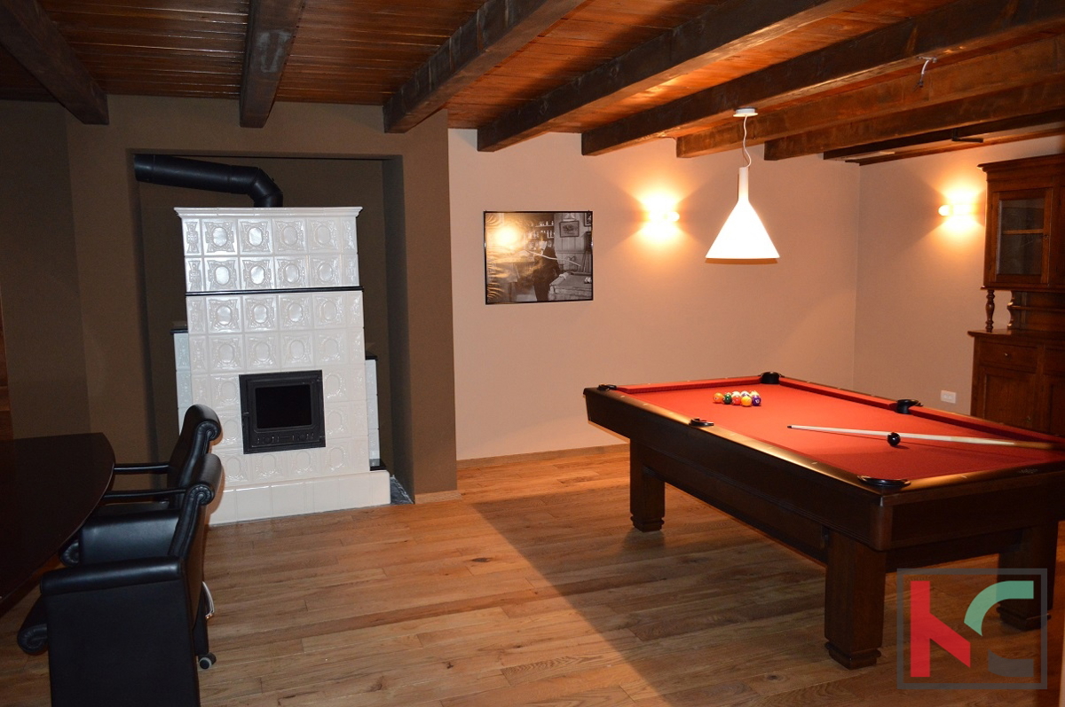 Istria - Juršić bella villa 400m2 su un ampio giardino / piscina 60m2