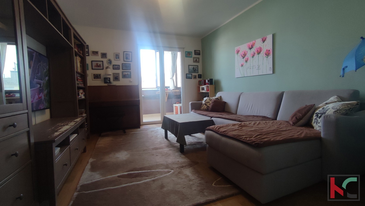 Pula, Veruda, appartamento unico con 3 camere da letto in una posizione attraente, a 500 m dal mare