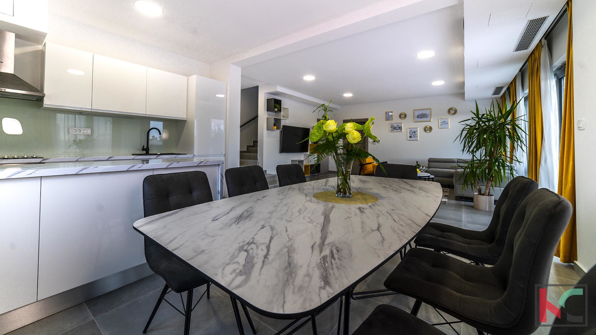 Istria, Parenzo, villa moderna con piscina, #vendita