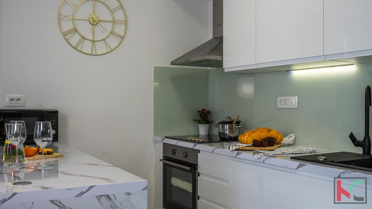 Istria, Parenzo, villa moderna con piscina, #vendita