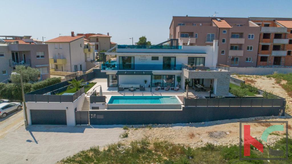 Istria, Medulin, Villa esclusiva a 200m dal mare, #vendita