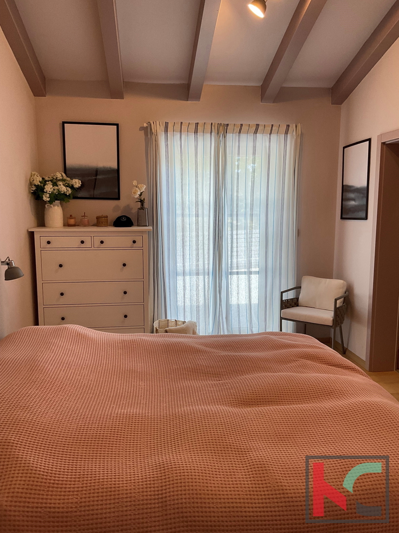 Istria, Svetvinčenat, Villa 237m2 su giardino di 1003m2 con piscina, #vendita