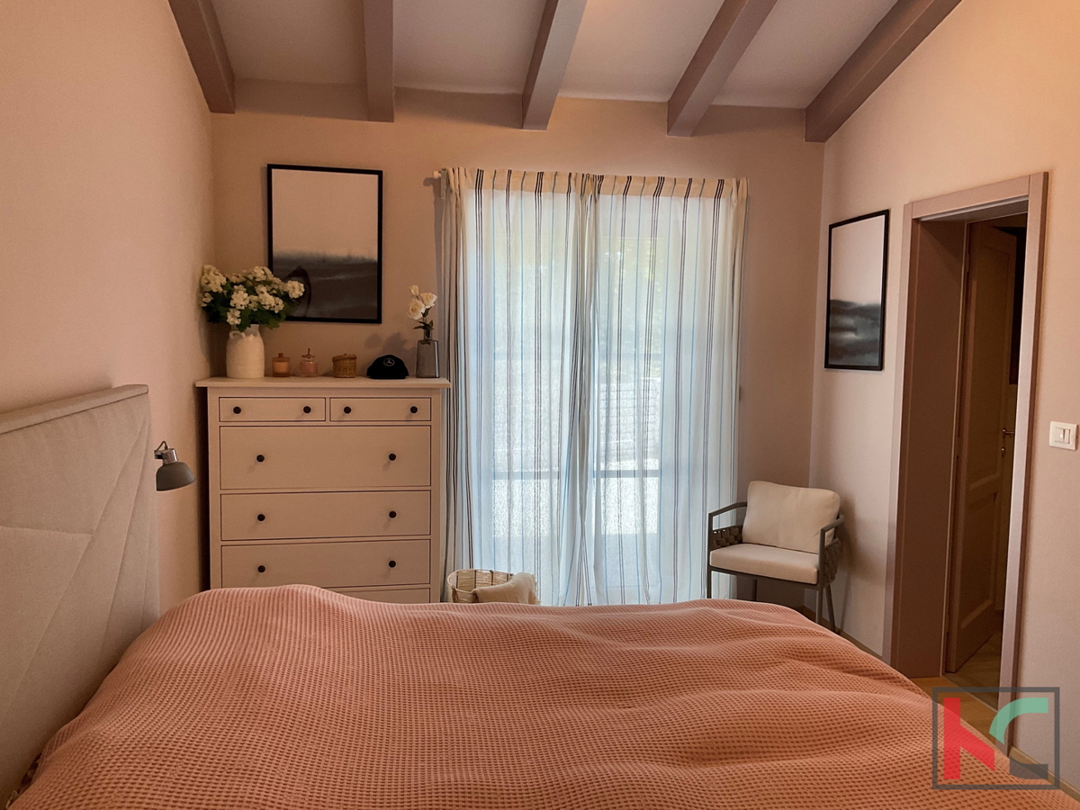 Istria, Svetvinčenat, Villa 237m2 su giardino di 1003m2 con piscina, #vendita