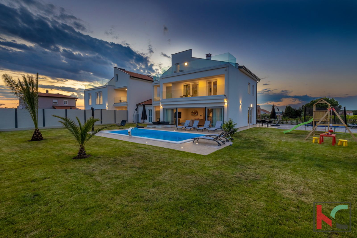 Istria, Parenzo, villa di lusso con piscina, #vendita