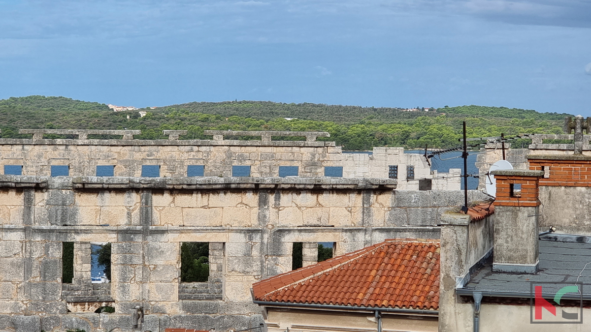 Pula, Centro, nuovo edificio di qualità 107,26m2 a 100 metri dall&apos;Arena con ascensore