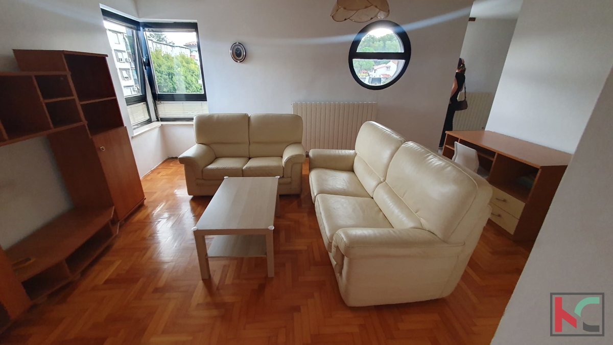 Pola, centro, ampio trilocale, 2° piano con ascensore, 76,63m2 #vendita