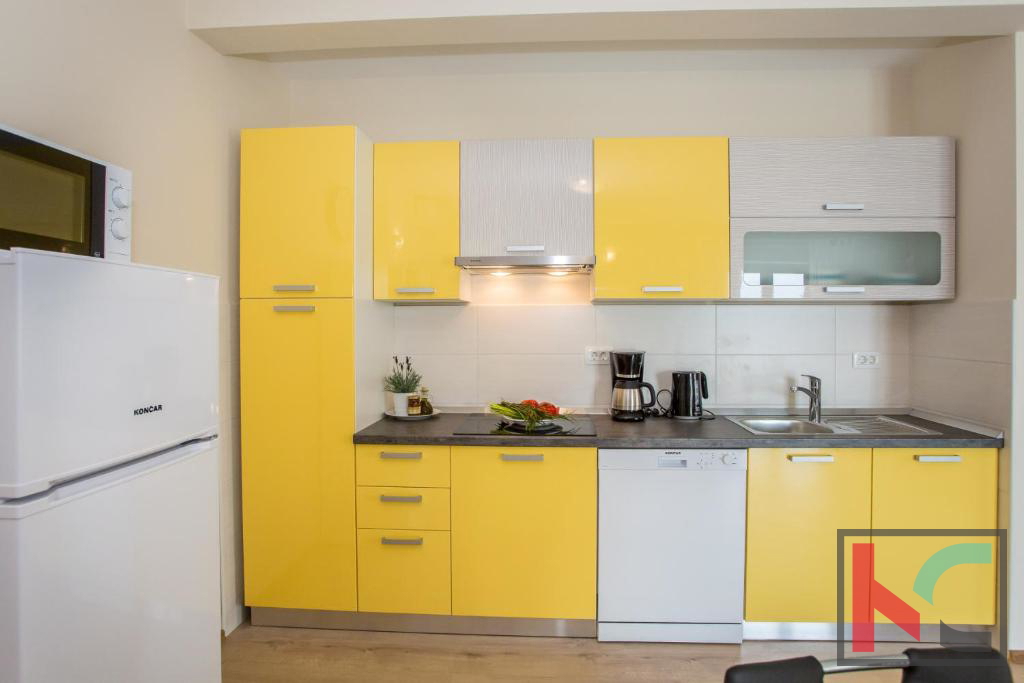 Istria, zona Parenzo, villa con piscina 180 m2 in una posizione tranquilla, #vendita