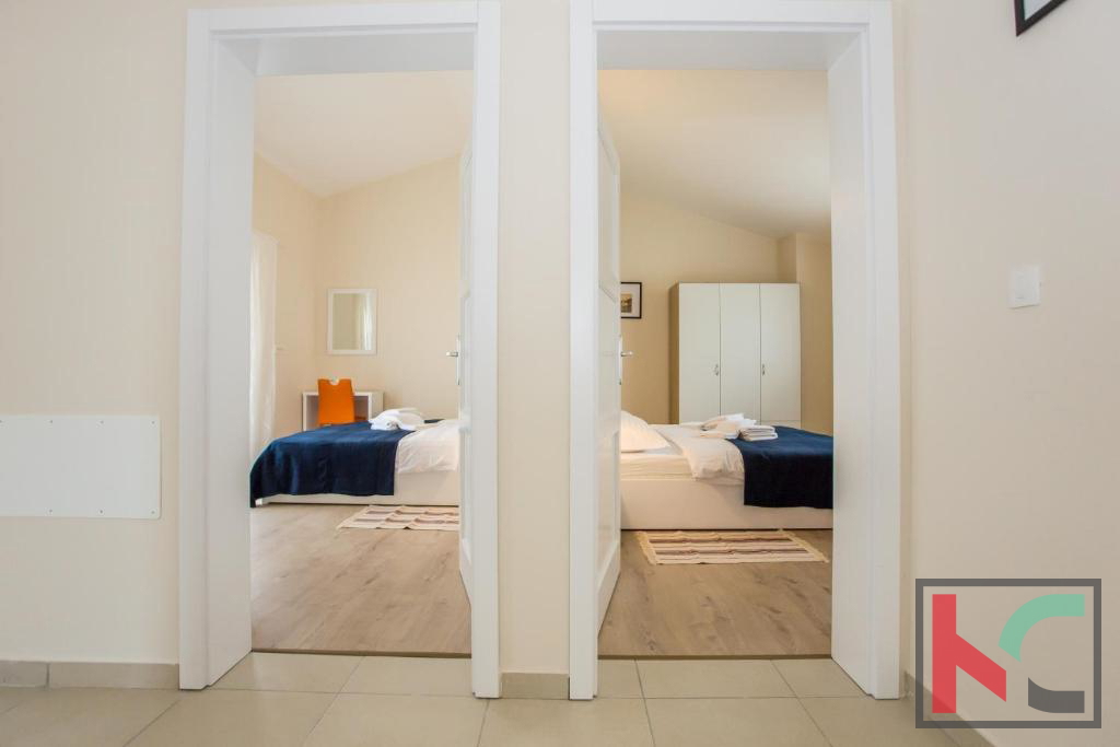 Istria, zona Parenzo, villa con piscina 180 m2 in una posizione tranquilla, #vendita