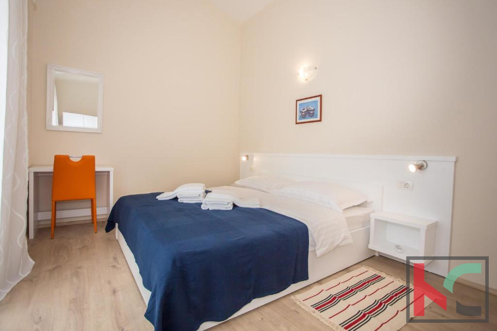 Istria, zona Parenzo, villa con piscina 180 m2 in una posizione tranquilla, #vendita