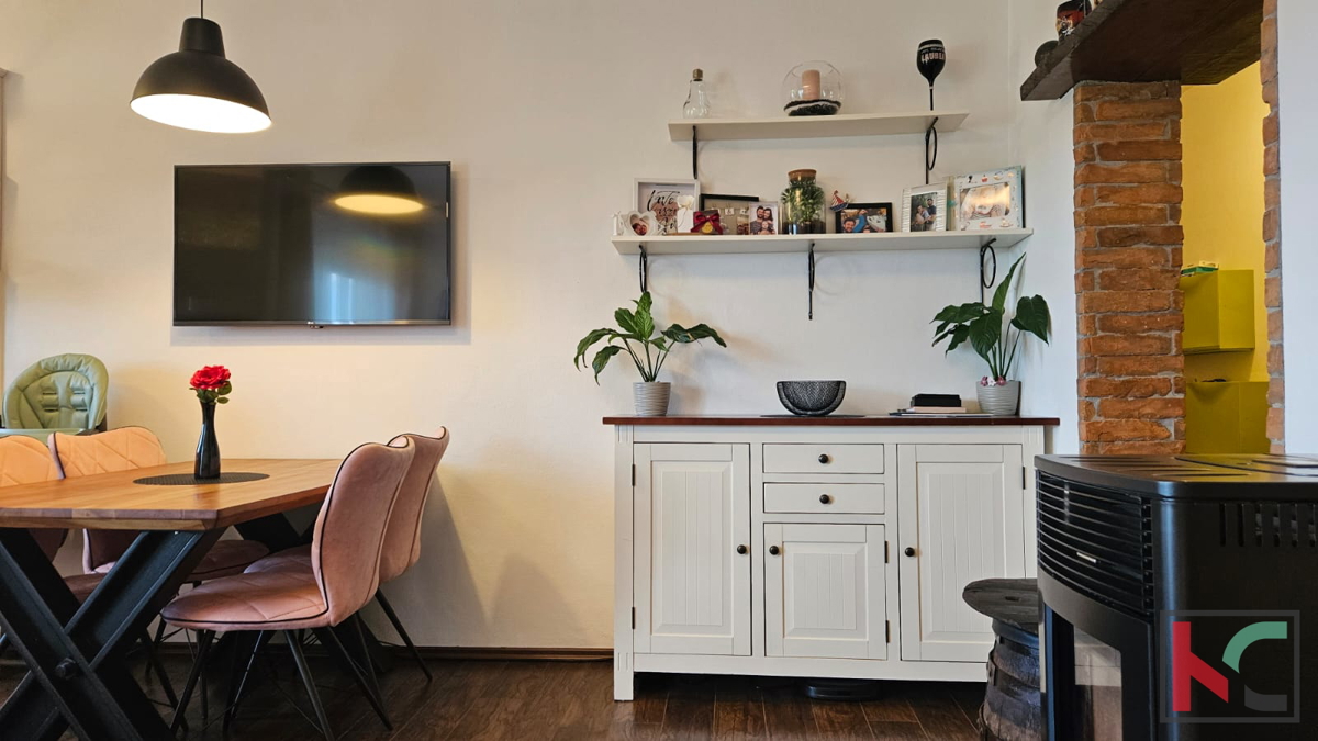 Rovign, appartamento al piano rialzato 2SS+DB, garage, ripostiglio e posto auto #vendita