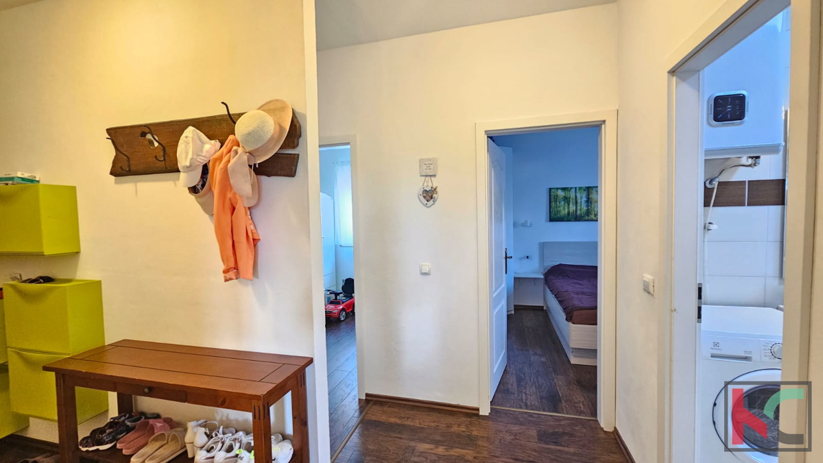 Rovign, appartamento al piano rialzato 2SS+DB, garage, ripostiglio e posto auto #vendita