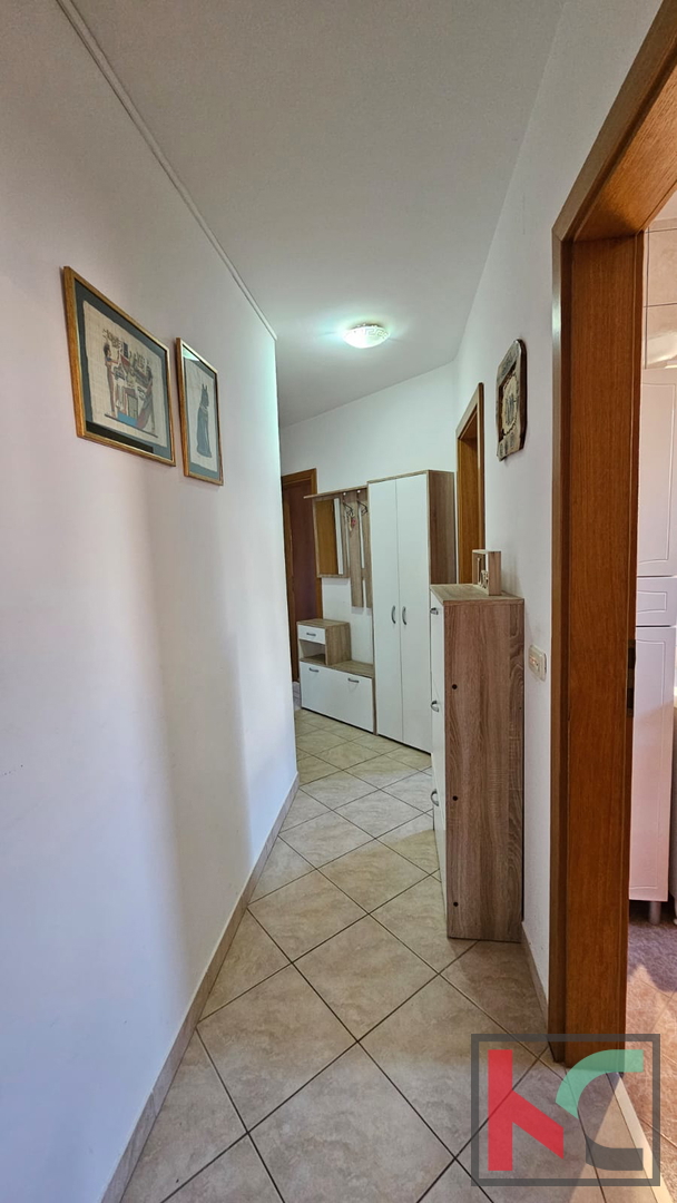 Istria, Pola, Veruda Porat, appartamento arredato 2SS+DB, 57,51 m2, primo piano, loggia chiusa, #vendita