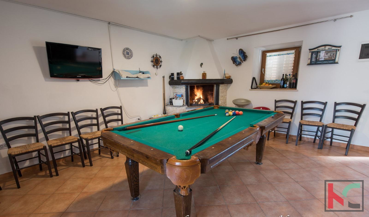 ISTRA, SVETVINČENAT, CASA IN PIETRA CON PISCINA RISCALDATA SU TERRENO DI 1200 M2, #VENDITA