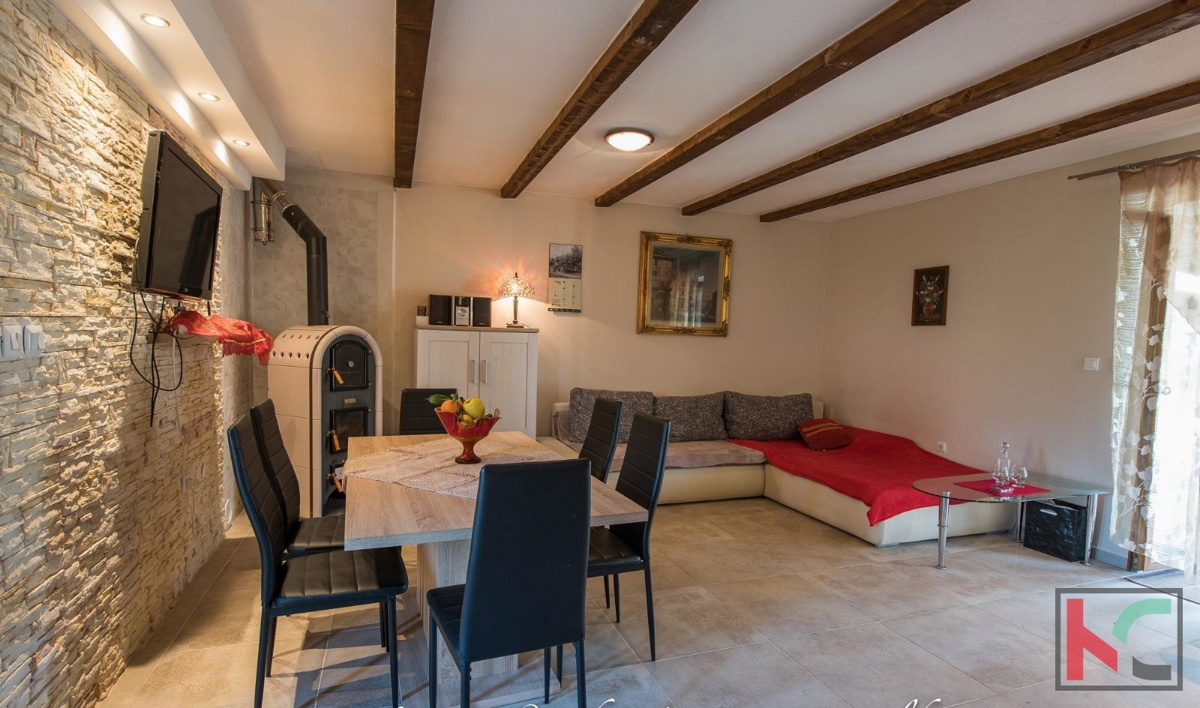 ISTRA, SVETVINČENAT, CASA IN PIETRA CON PISCINA RISCALDATA SU TERRENO DI 1200 M2, #VENDITA