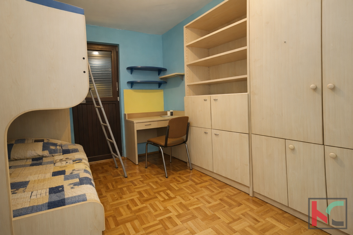 PULA, STOJA, AMPIO APPARTAMENTO TRILOCALE AL PRIMO PIANO #VENDITA