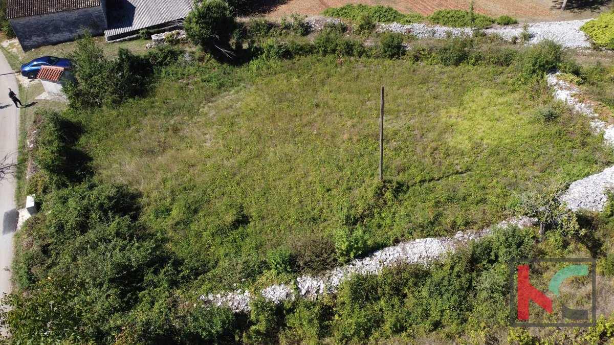 Istria, Svetvinčenat, terreno 760m2 con permesso di costruzione e progetto, #vendita