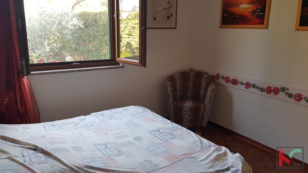 Rovigno, casa indipendente 360m2 tre appartamenti e una casa separata è una posizione eccellente