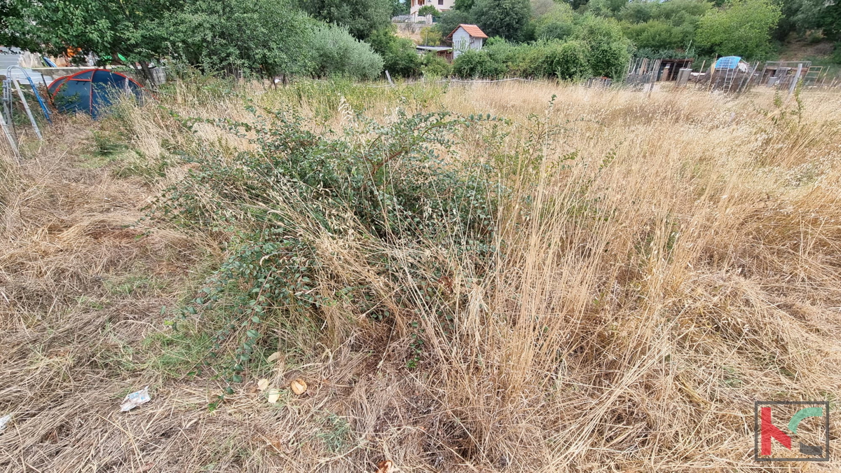 Istria, Loborika, terreno edificabile 1069m2