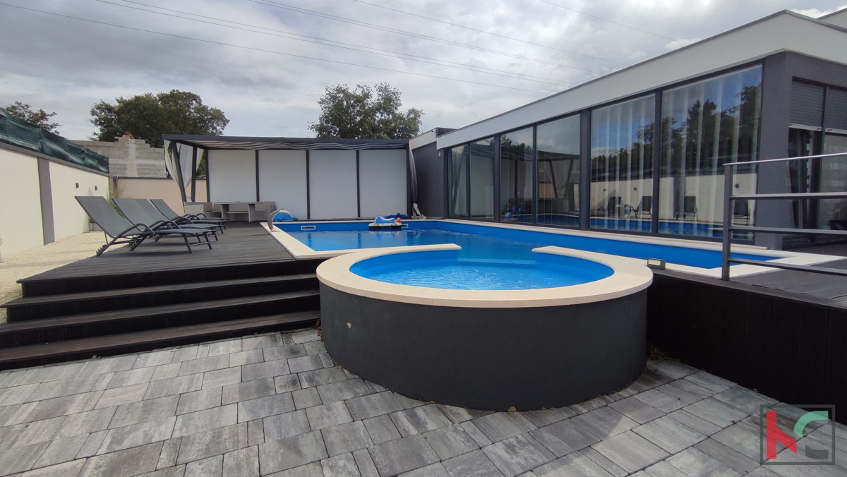 Istria, Dignano, casa per vacanze con piscina e giardino paesaggistico in una posizione tranquilla, #vendita