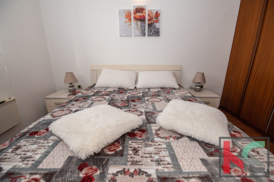 Medulin, Vinkuran, casa con due appartamenti di 210m2 di superficie abitabile, a 300m dal mare #vendita