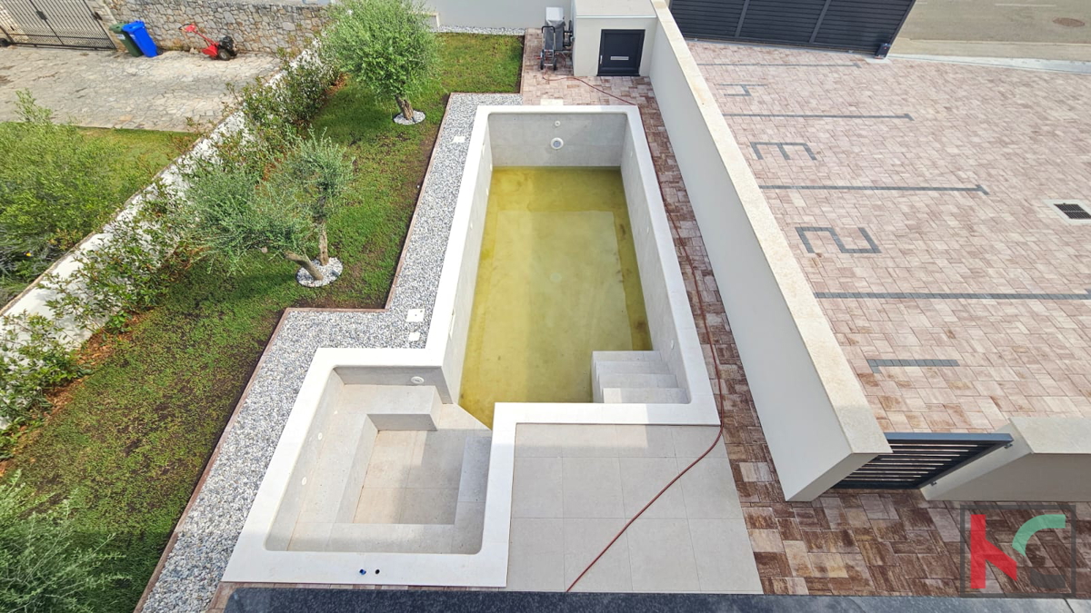 Istria, Medolino, casa bifamiliare in costruzione con piscina e giardino, garage, vicino al mare, #vendita