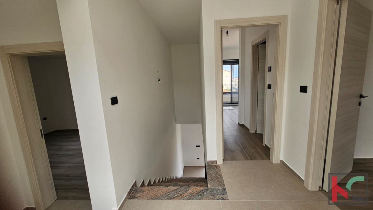 Istria, Medolino, casa bifamiliare in costruzione con piscina e giardino, garage, vicino al mare, #vendita