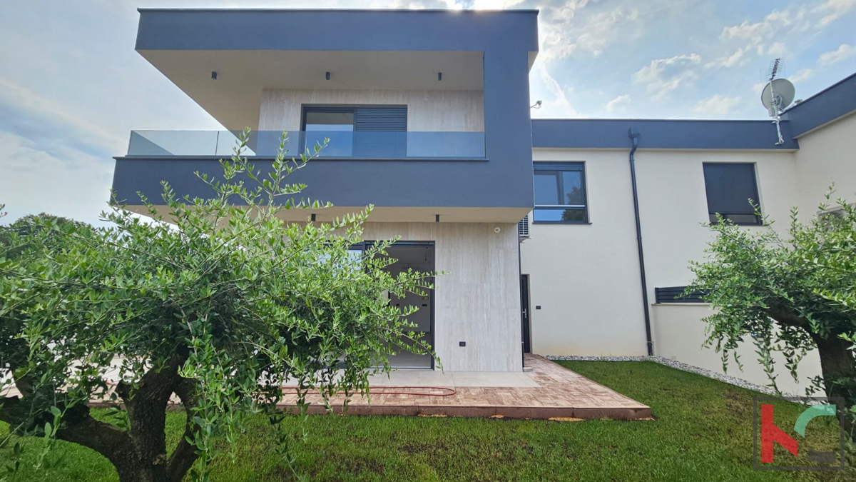 Istria, Medolino, casa bifamiliare in costruzione con piscina e giardino, garage, vicino al mare, #vendita