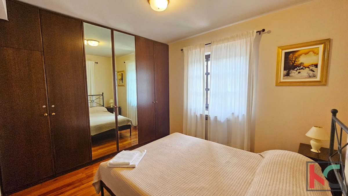 Istria, Parenzo, casa vacanze con piscina riscaldata e giardino paesaggistico, #vendita