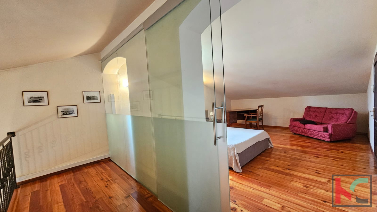 Istria, Parenzo, casa vacanze con piscina riscaldata e giardino paesaggistico, #vendita