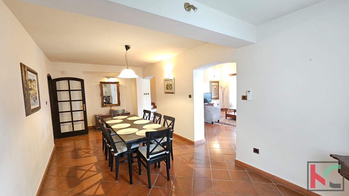 Istria, Parenzo, casa vacanze con piscina riscaldata e giardino paesaggistico, #vendita