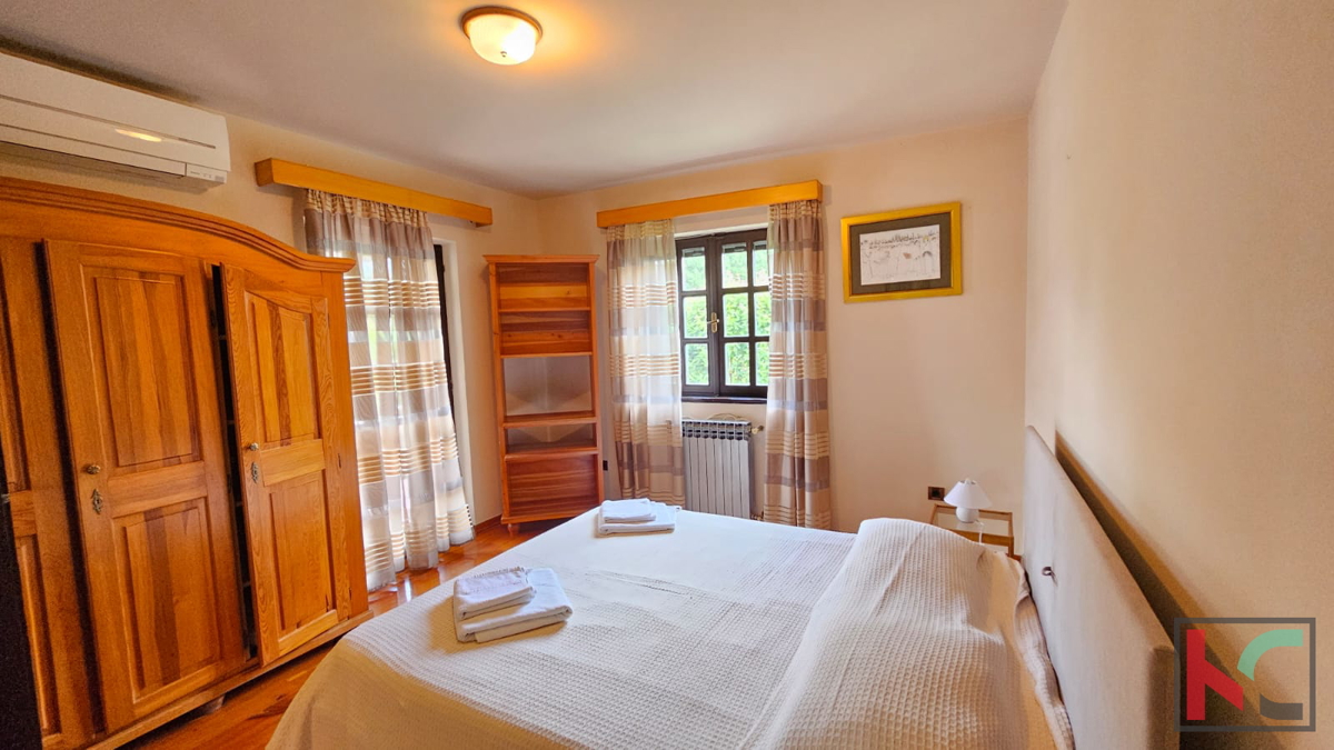 Istria, Parenzo, casa vacanze con piscina riscaldata e giardino paesaggistico, #vendita