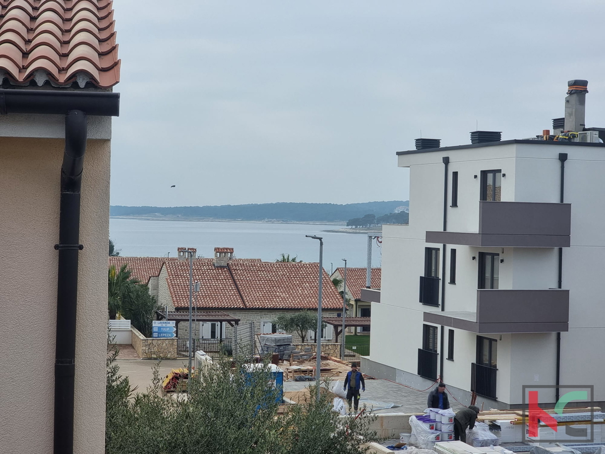 Istria, Medolino, casa vacanza con due appartamenti, 200 metri dalla spiaggia, #vendita