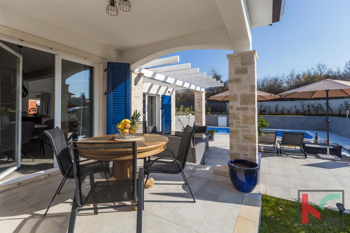 Istria, Tar, casa vacanza con piscina vicino alla citta di Parenzo, #vendita