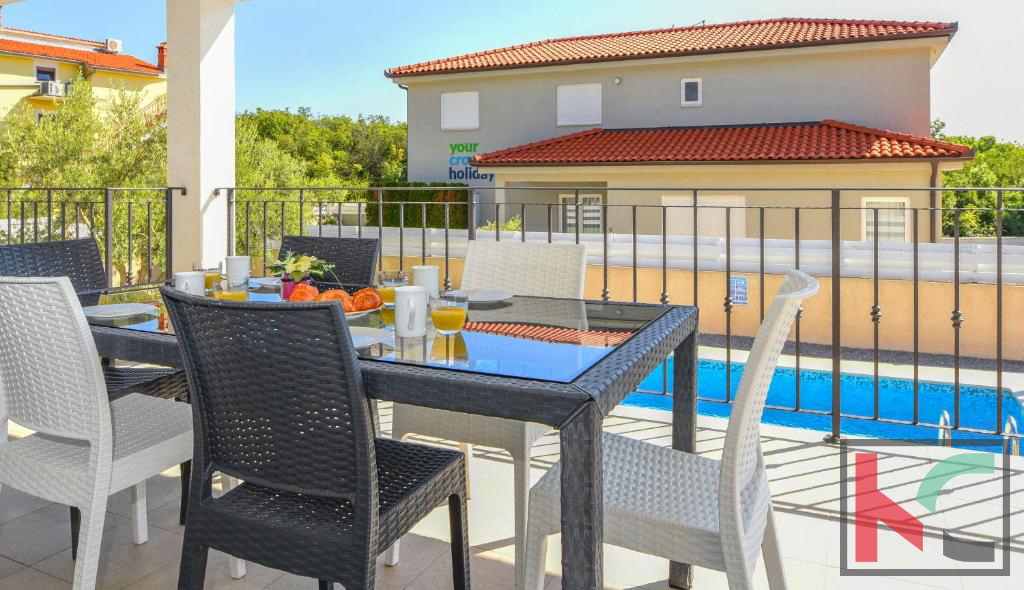 Istria, Labin, casa vacanza 182m2 con piscina e vista mare, # in vendita