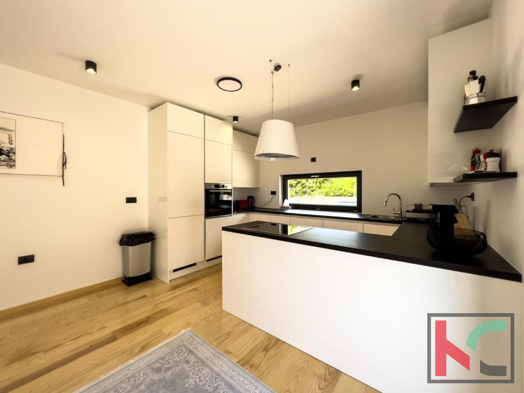 ISTRA, LIŽNJAN, VILLA CON PISCINA #VENDITA