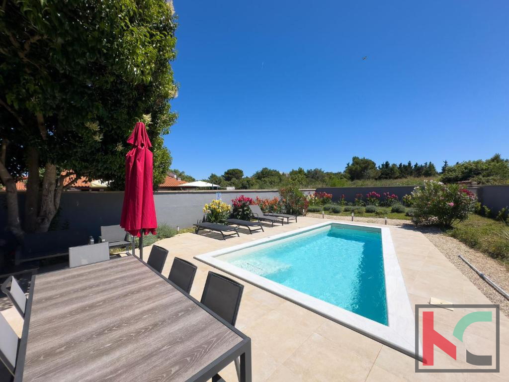 ISTRA, LIŽNJAN, VILLA CON PISCINA #VENDITA