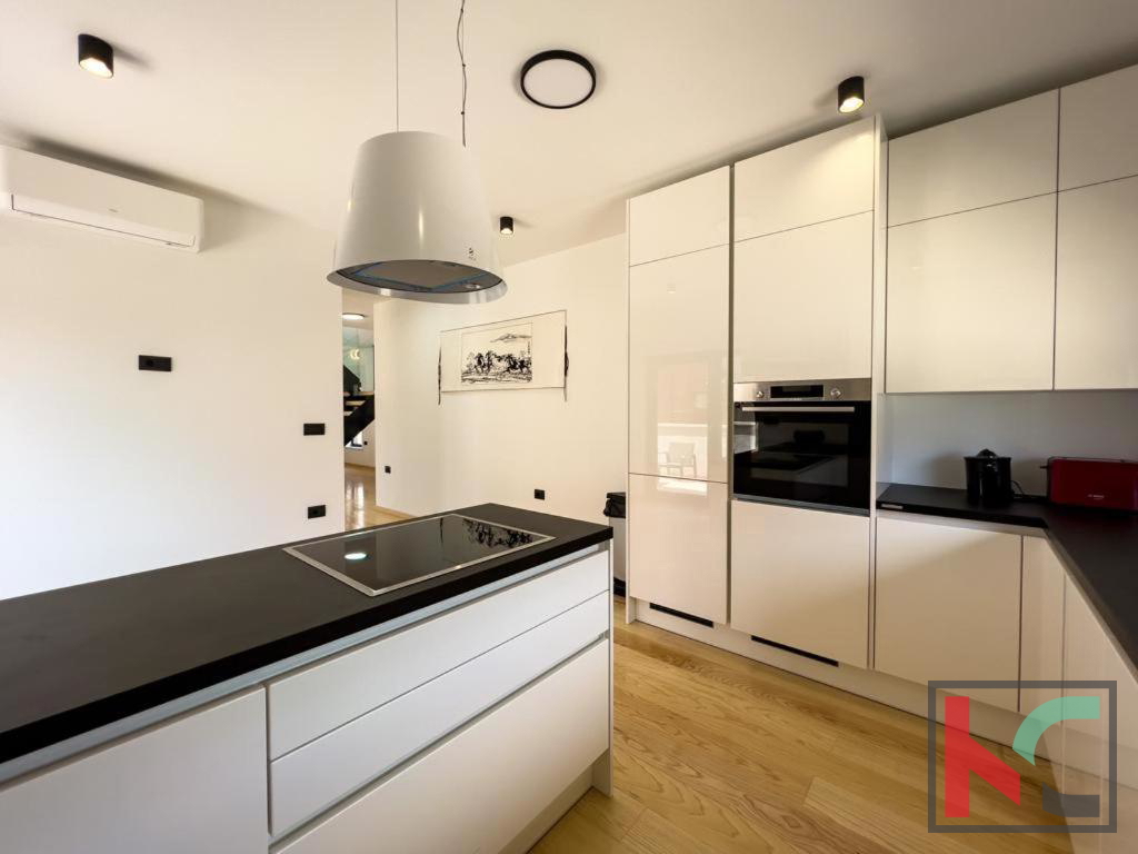 ISTRA, LIŽNJAN, VILLA CON PISCINA #VENDITA