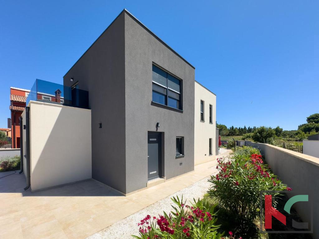 ISTRA, LIŽNJAN, VILLA CON PISCINA #VENDITA