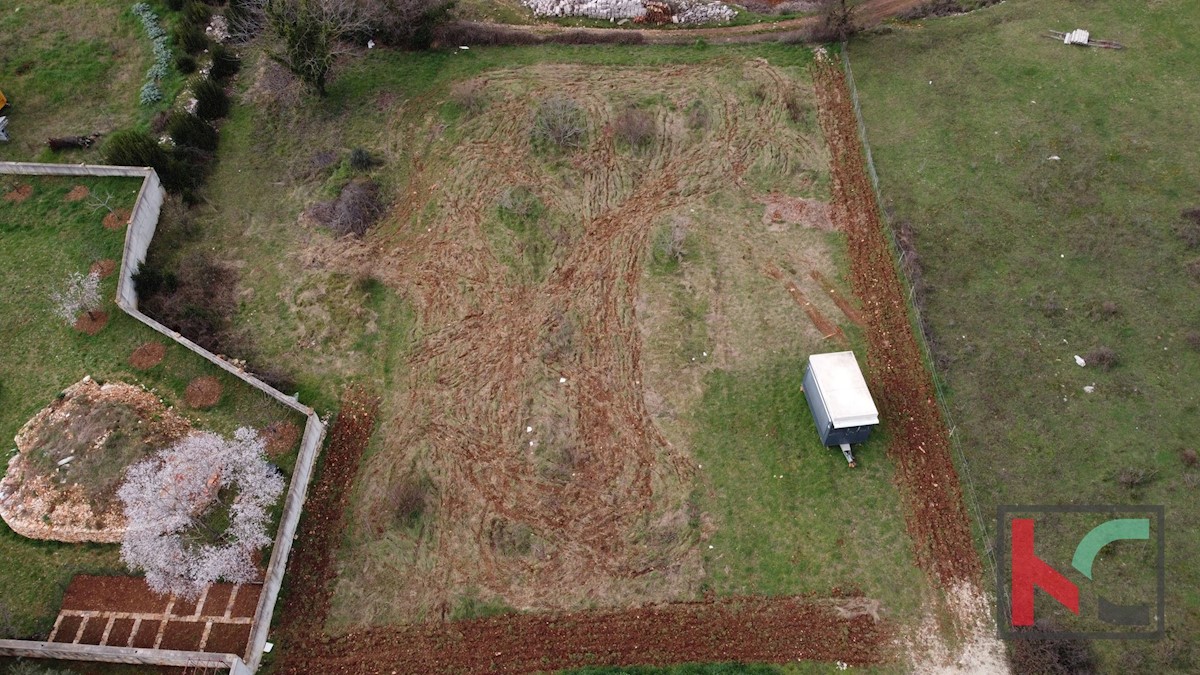 Istria - Vodnjan terreno edificabile per scopi commerciali e residenziali con vista mare