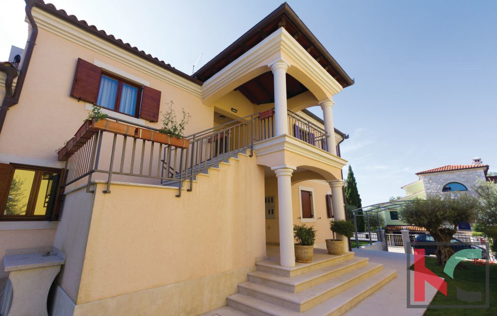 Istria, bella villa con piscina a Banjole-Volme su 884m2 di giardino