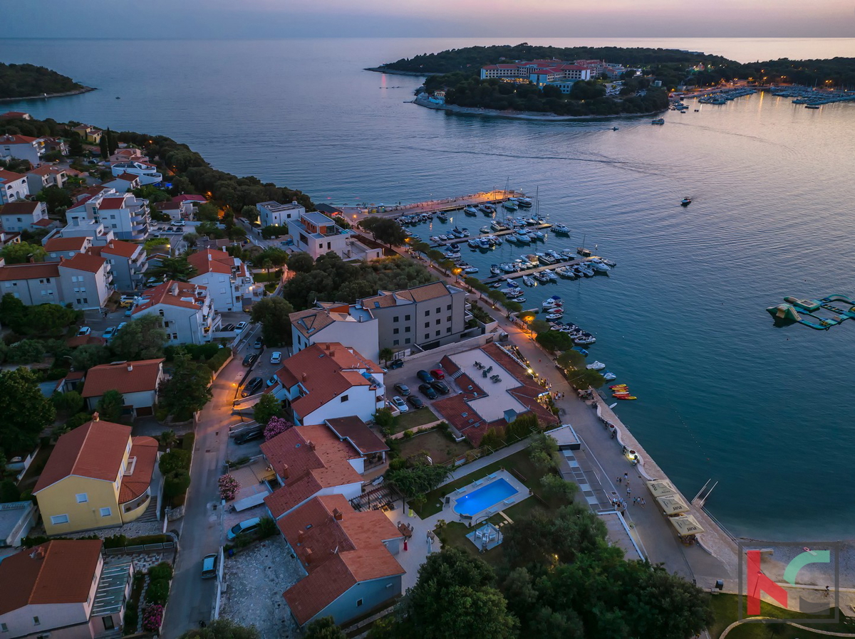 Istria, Pola, Pješčana Uvala, casa con piscina in posizione esclusiva, vicino al mare e alla spiaggia