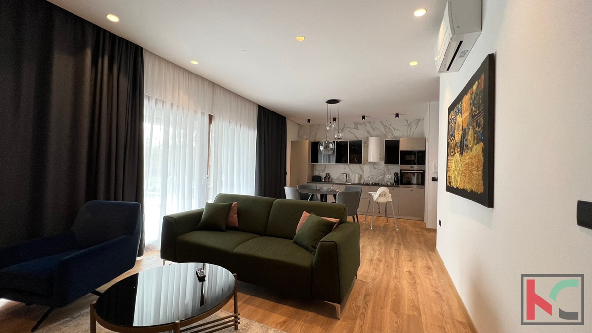 Istria, Žminj, affascinante villa con piscina su un ampio giardino intimo #vendita