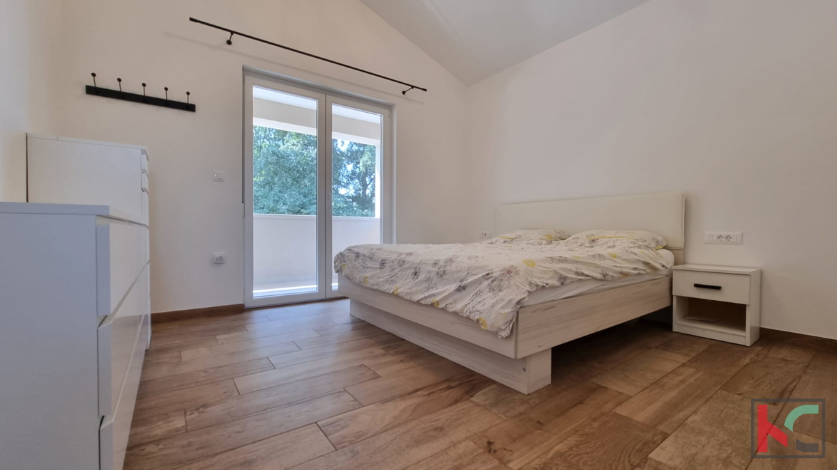 Spaziosa villa in una posizione tranquilla - 192,56 m2 di comfort nella periferia di Parenzo, #vendita