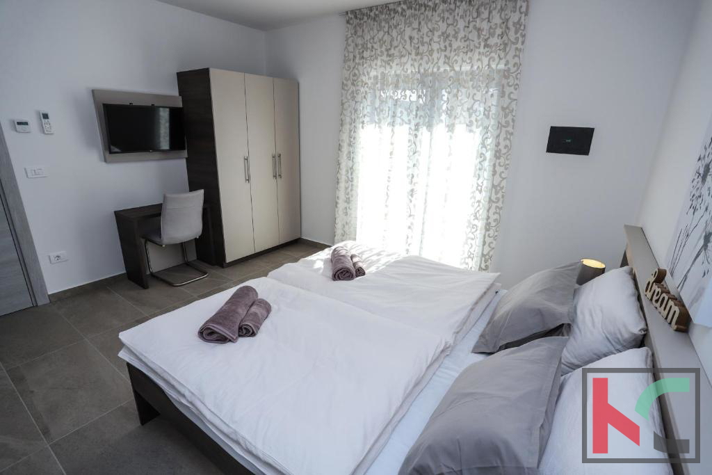 Istria, Parenzo, casa con piscina e giardino paesaggistico vicino al mare, #vendita